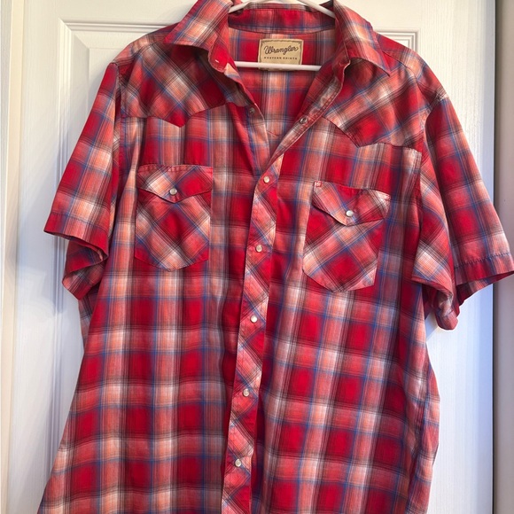 Wrangler Men's Red and Blue Plaid Shirt - Picture 1 of 3